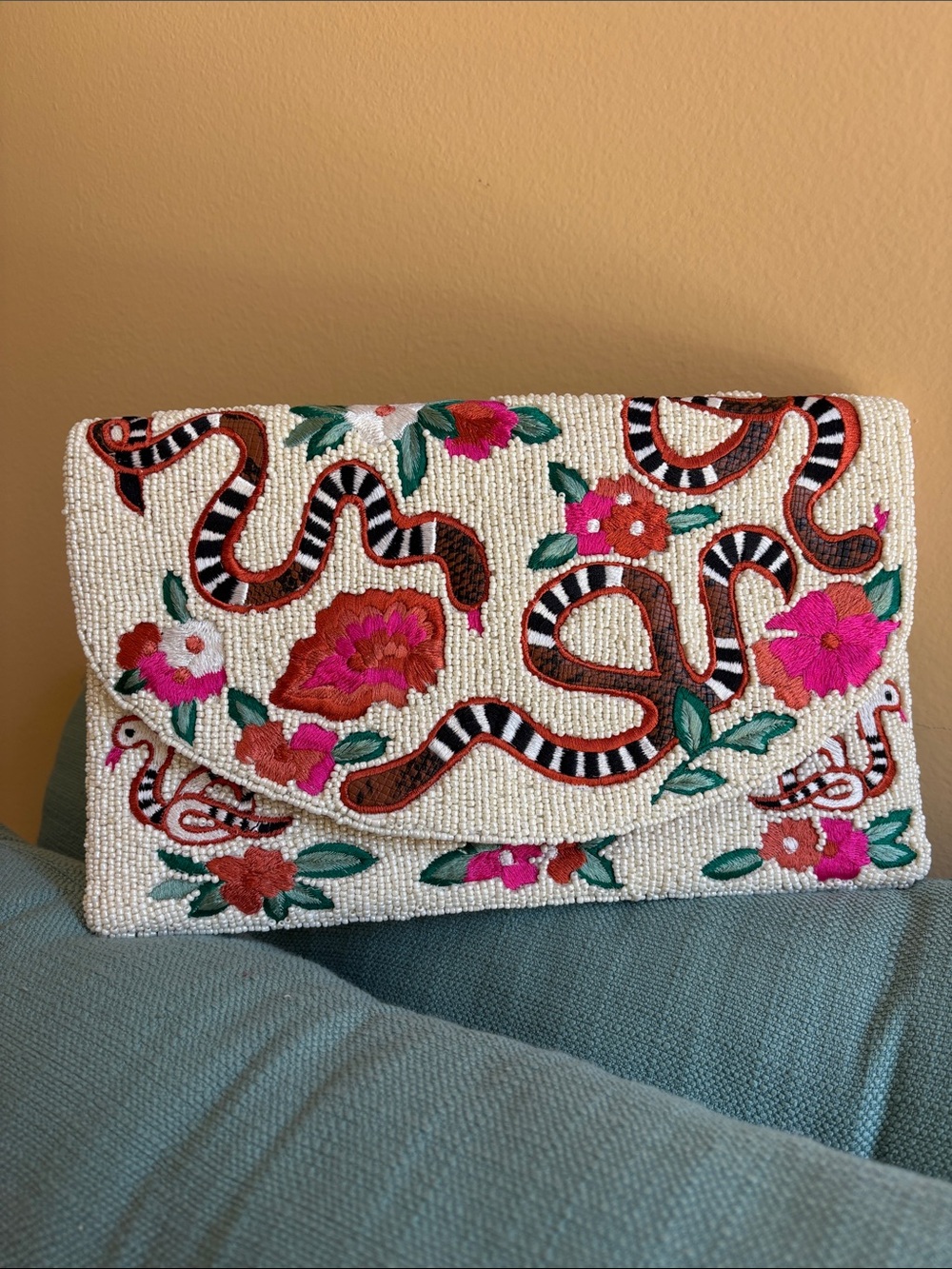NWT Beaded Clutch/Crossbody, 11 x 7, Beaded Snake Floral Embroidered Design